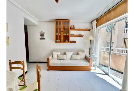 Apartamento / piso - Reventa - Torrevieja - Playa de los Locos