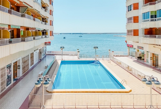 Apartment / flat - Resale - Torrevieja - DOM-2235