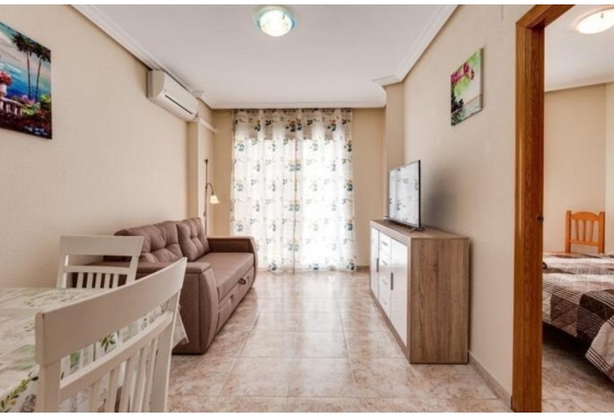 Apartment / flat - Resale - Torrevieja - DOM-3500
