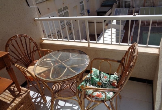 Apartment / flat - Resale - Torrevieja - DOM-9823