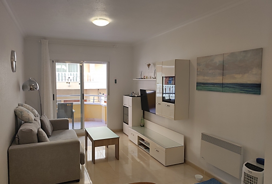 Apartment / flat - Resale - Torrevieja - Playa del Cura