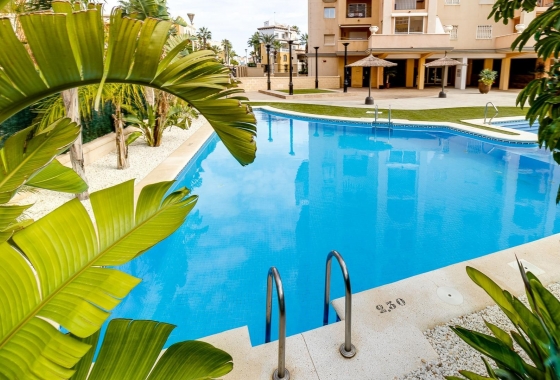Apartment / flat - Resale - Torrevieja - Playa del Cura