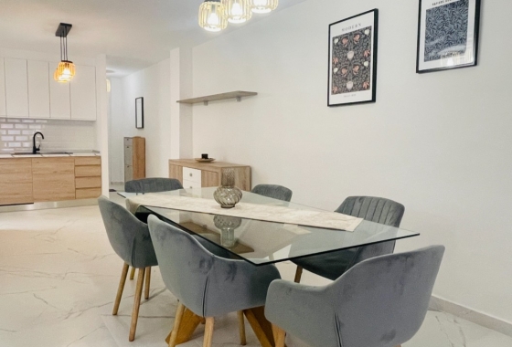 Apartment / flat - Resale - Torrevieja - Torrevieja - Playa del Cura