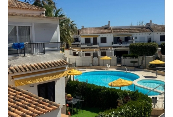 Bungalow - Resale - Torrevieja - Nueva Torrevieja - Aguas Nuevas
