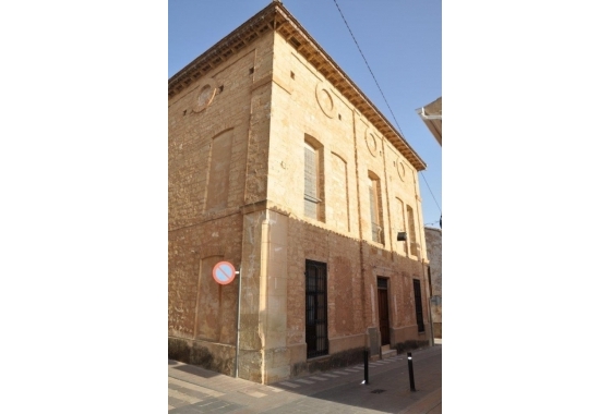 Manor house - Resale - Pinoso - City Center