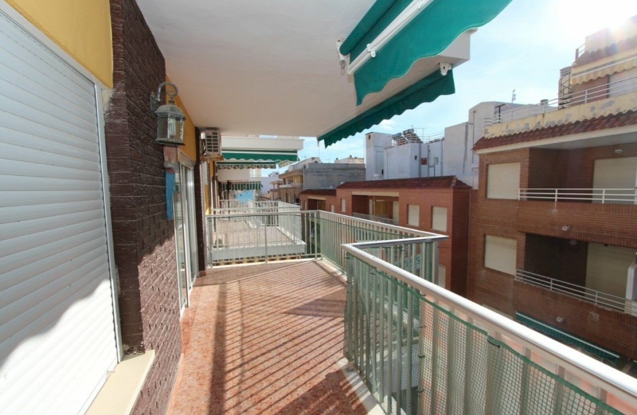 Resale - Apartment / flat - Guardamar del Segura - Urbanizaciones