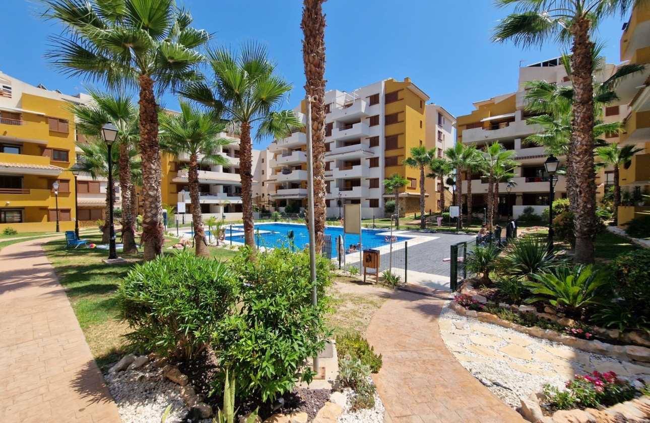 Resale - Apartment / flat - Orihuela Costa - Punta Prima