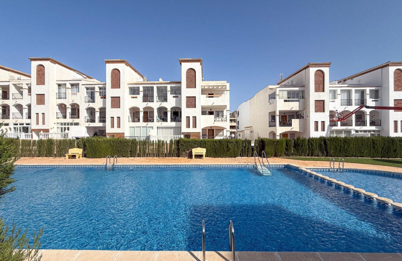 Resale - Apartment / flat - Punta Prima