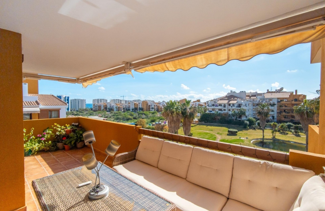 Resale - Apartment / flat - Punta Prima