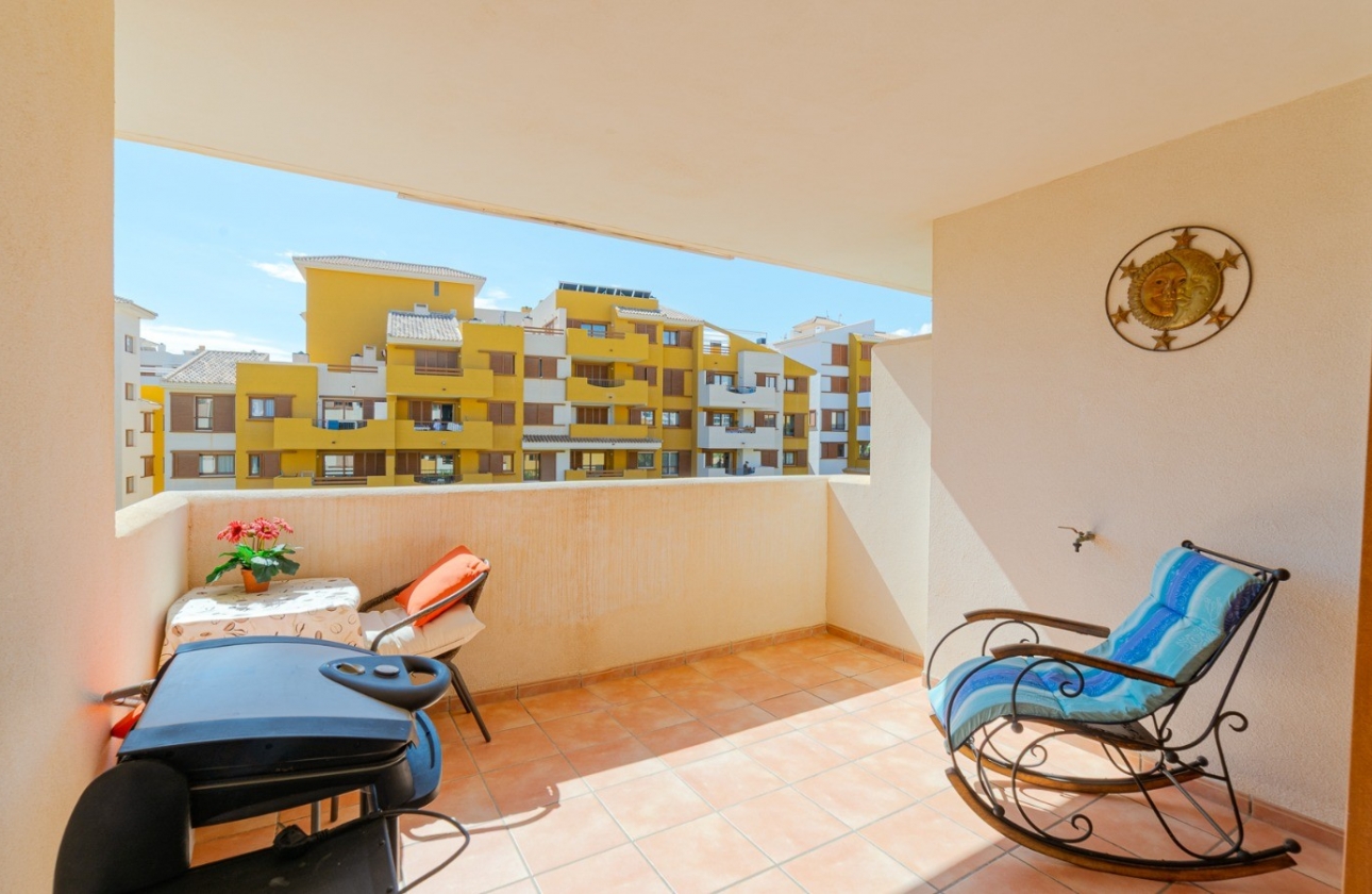 Resale - Apartment / flat - Punta Prima