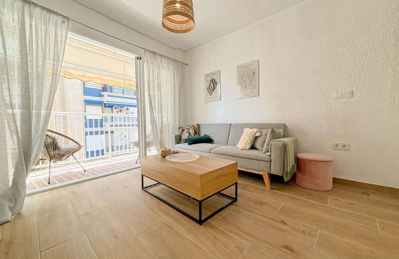 Resale - Apartment / flat - Santa Pola - Gran Playa