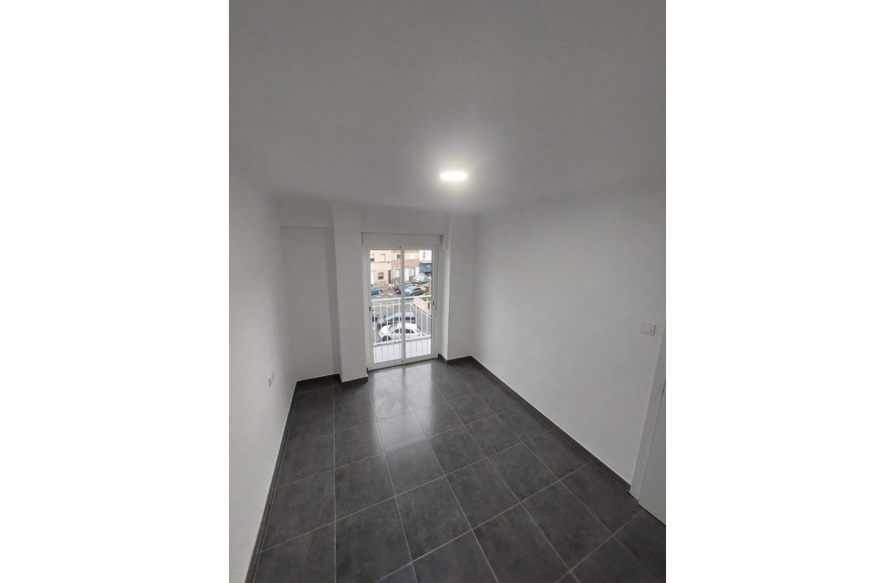 Resale - Apartment / flat - Santa Pola