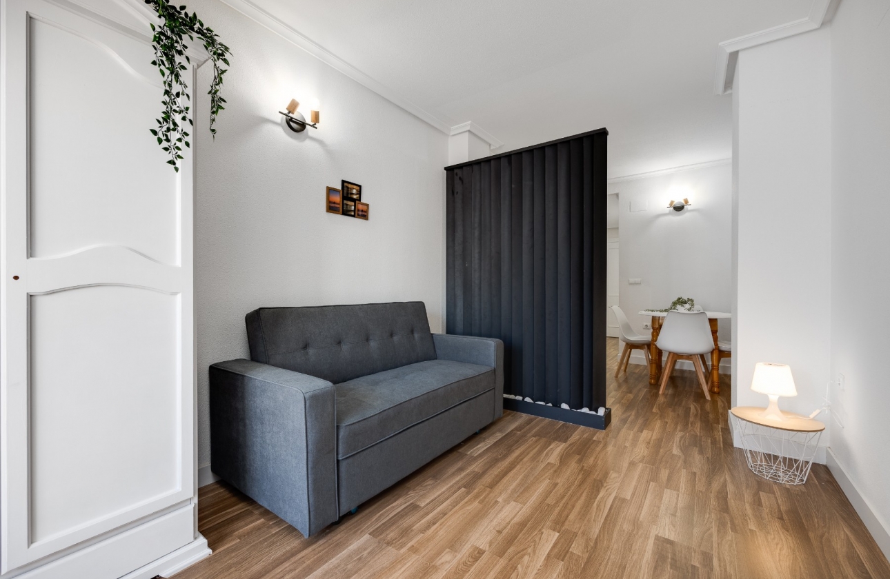 Resale - Apartment / flat - Torrevieja - City Center