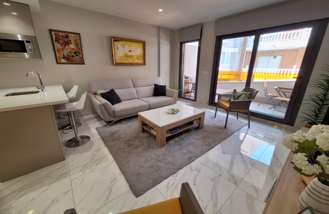 Resale - Apartment / flat - Torrevieja - City Center