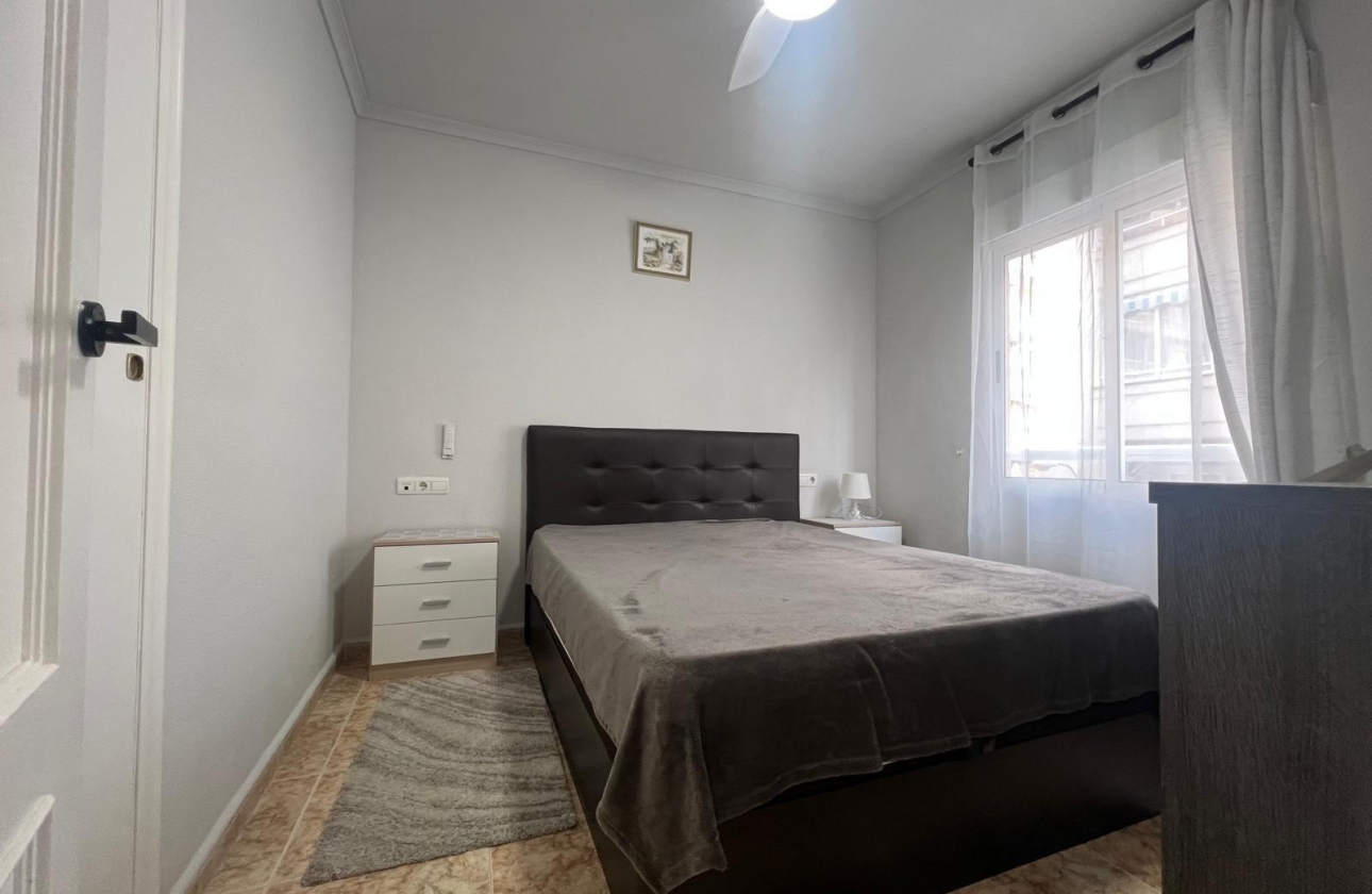Resale - Apartment / flat - Torrevieja - City Center