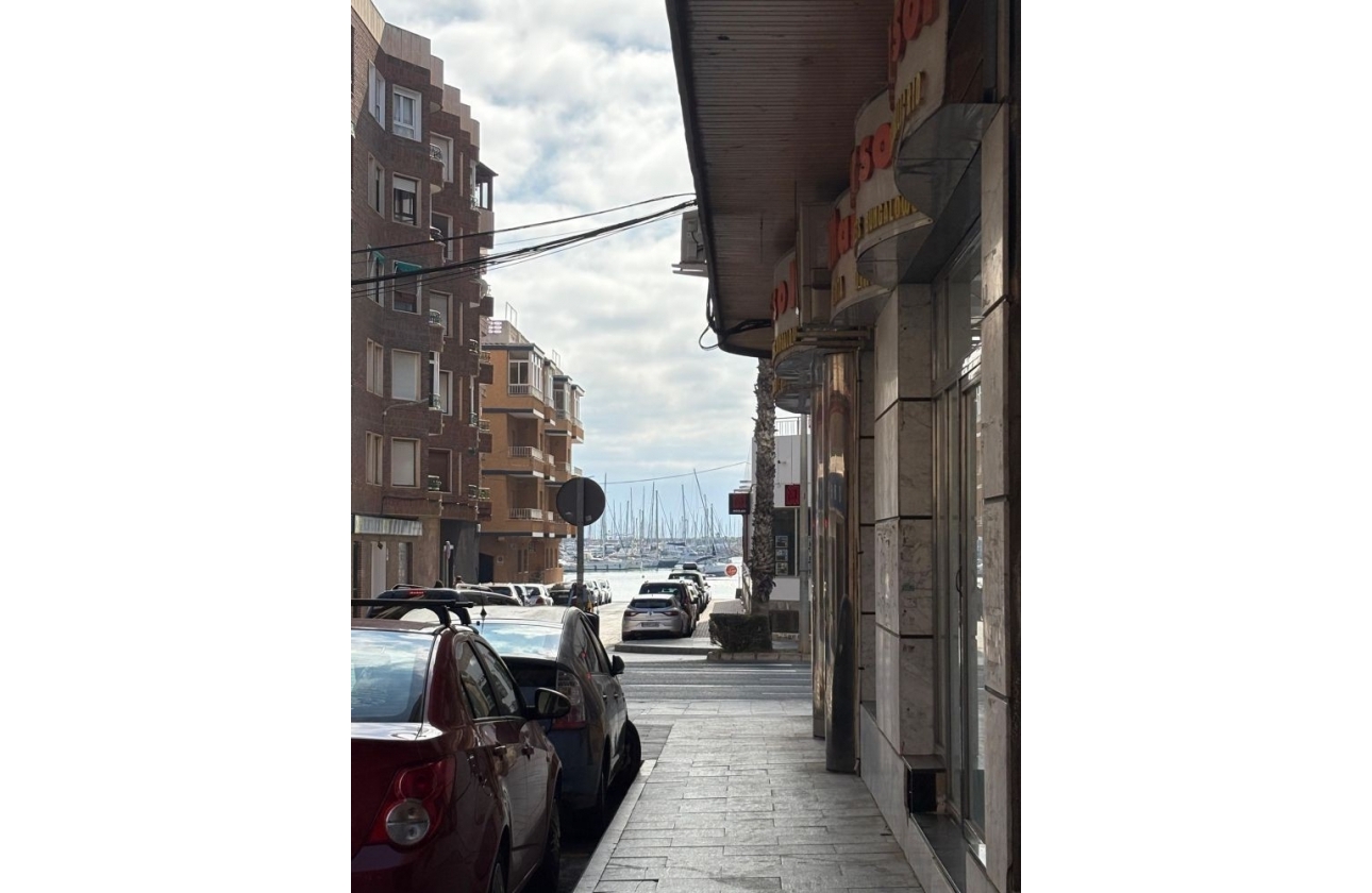 Resale - Apartment / flat - Torrevieja - City Center