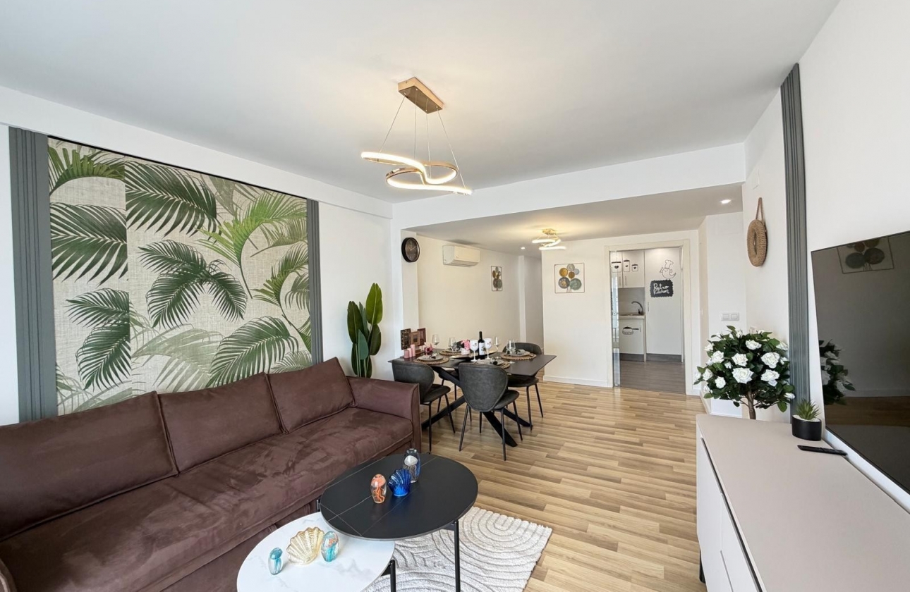 Resale - Apartment / flat - Torrevieja - City Center