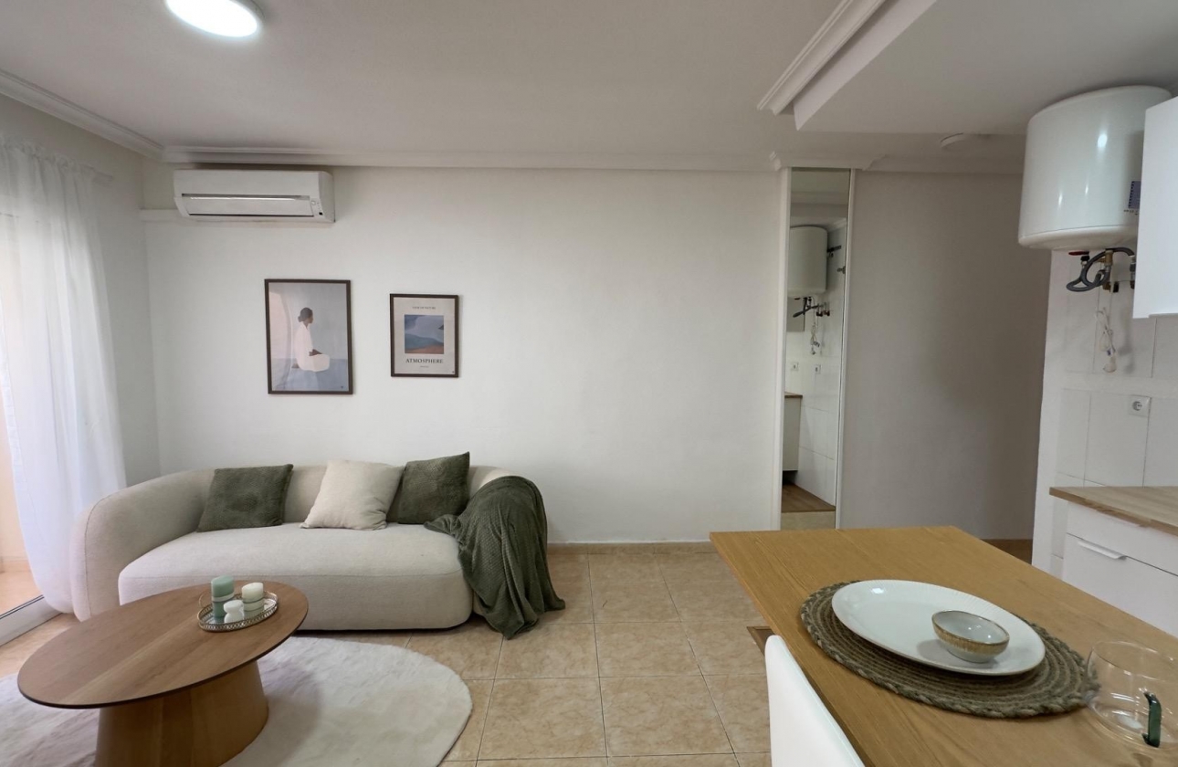 Resale - Apartment / flat - Torrevieja - City Center