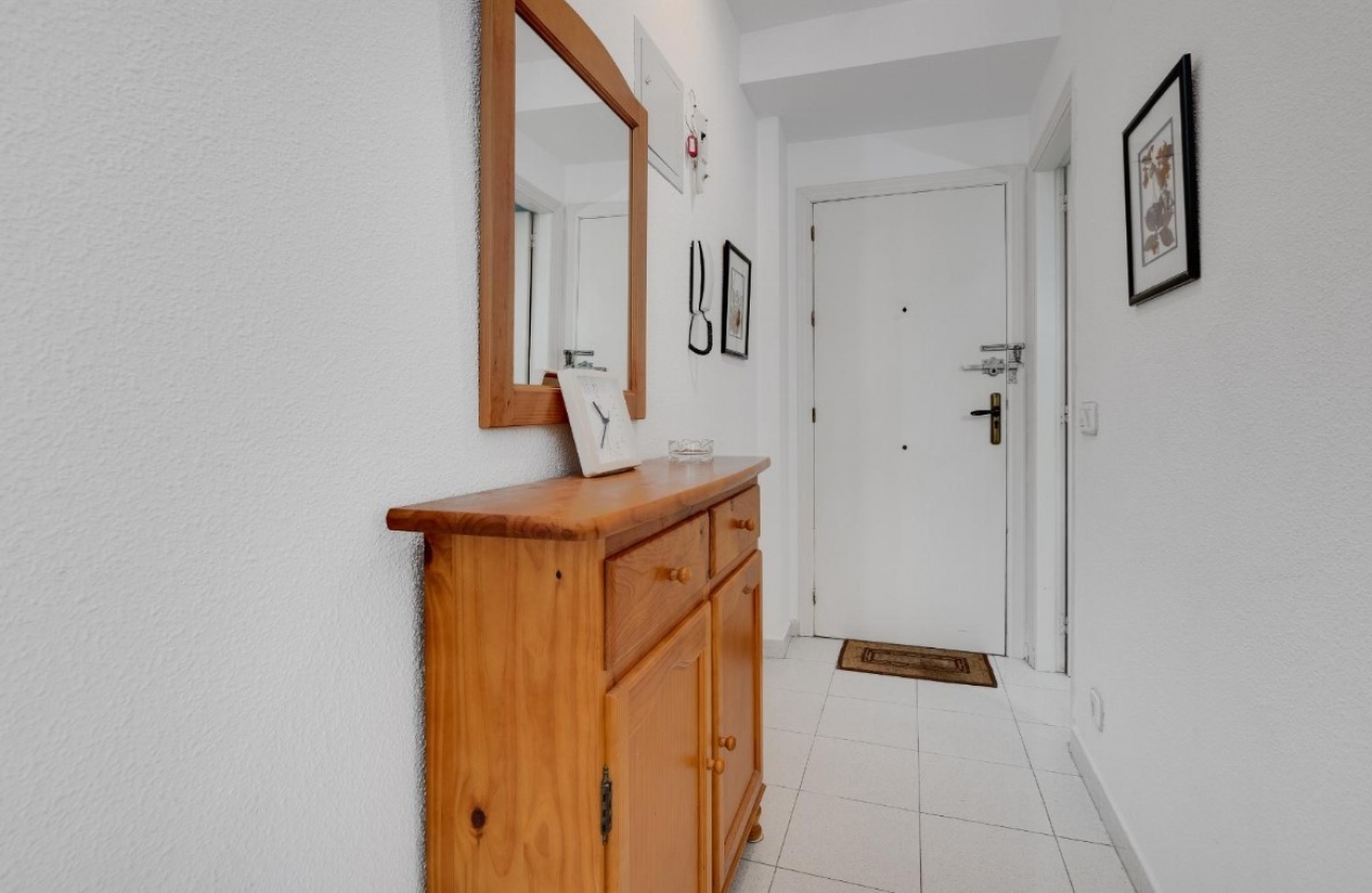 Resale - Apartment / flat - Torrevieja - El Acequión - Los Náufragos