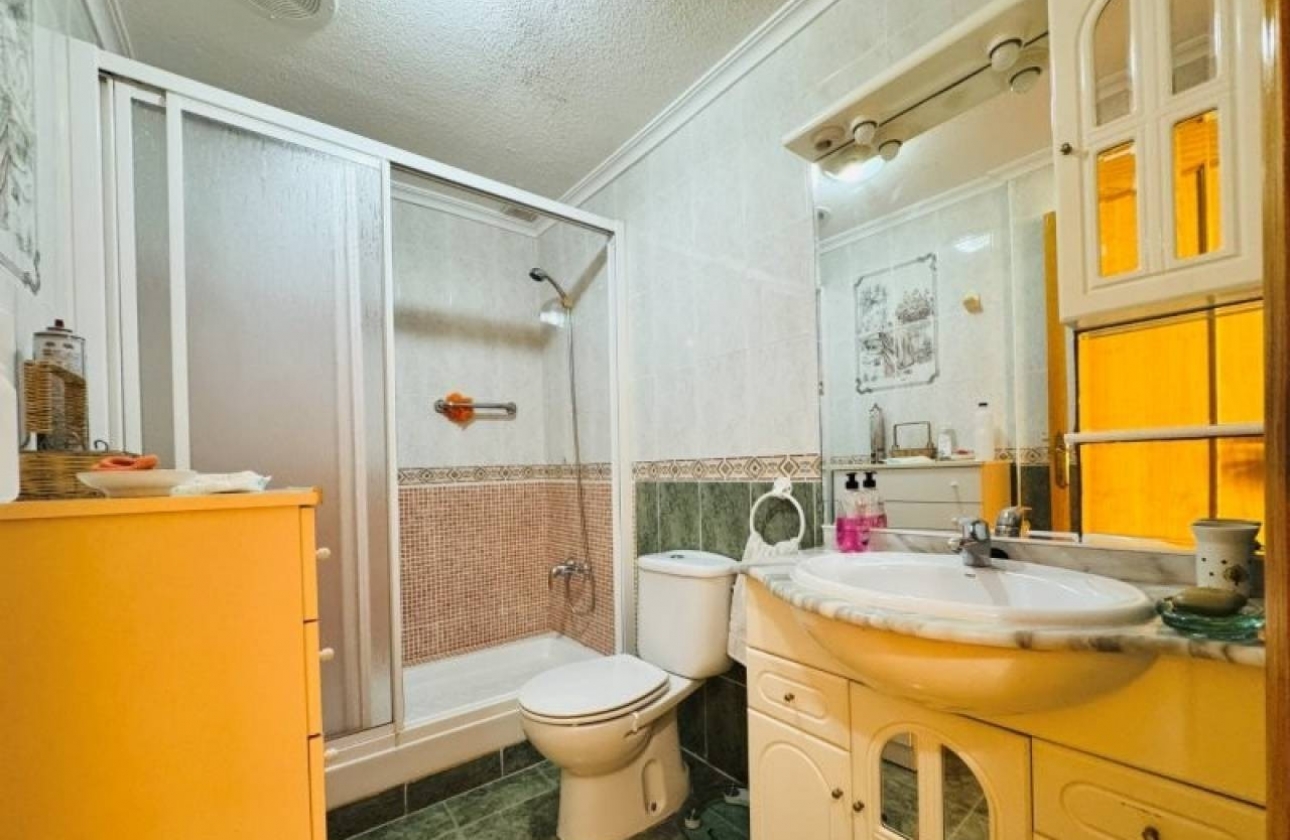 Resale - Apartment / flat - Torrevieja - LA MATA