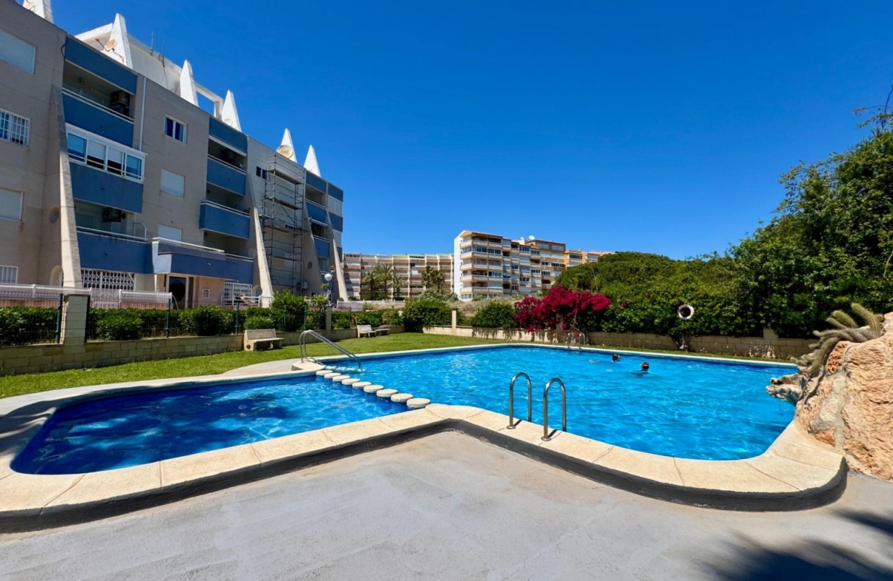 Resale - Apartment / flat - Torrevieja - LA MATA