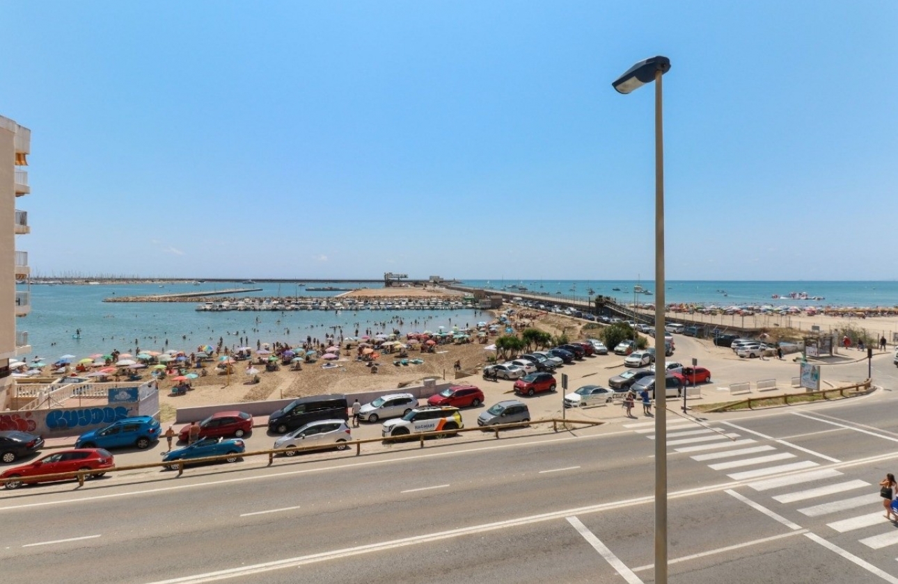 Resale - Apartment / flat - Torrevieja - Playa Acequion
