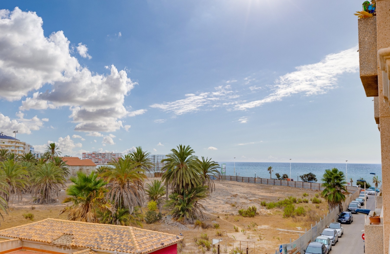 Resale - Apartment / flat - Torrevieja - Playa de los Locos