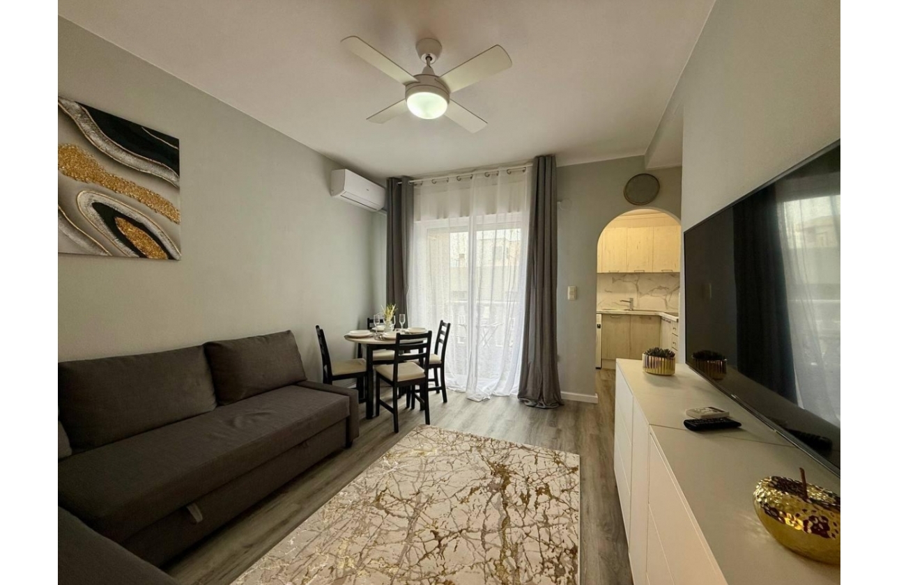 Resale - Apartment / flat - Torrevieja - Playa de los Locos