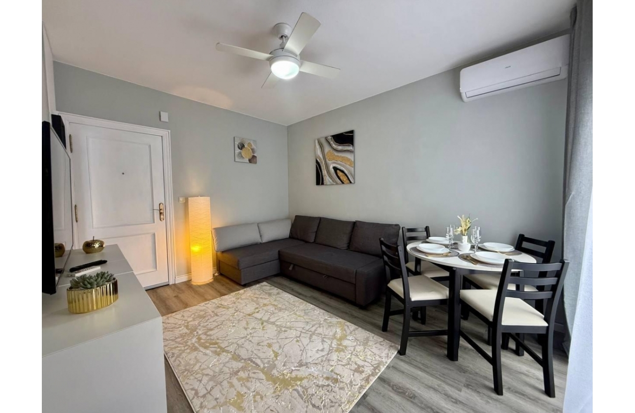 Resale - Apartment / flat - Torrevieja - Playa de los Locos