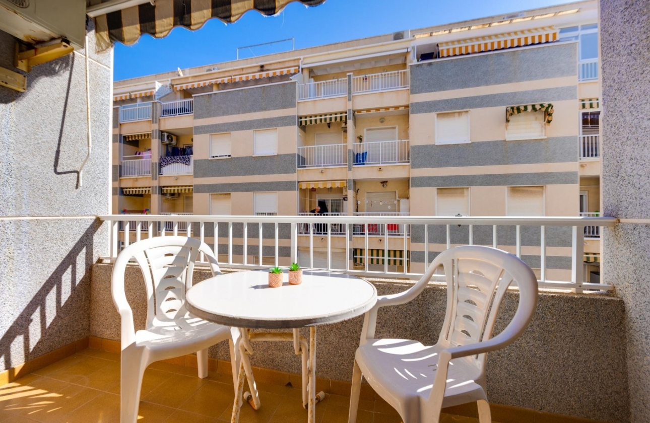 Resale - Apartment / flat - Torrevieja - Playa de los Locos