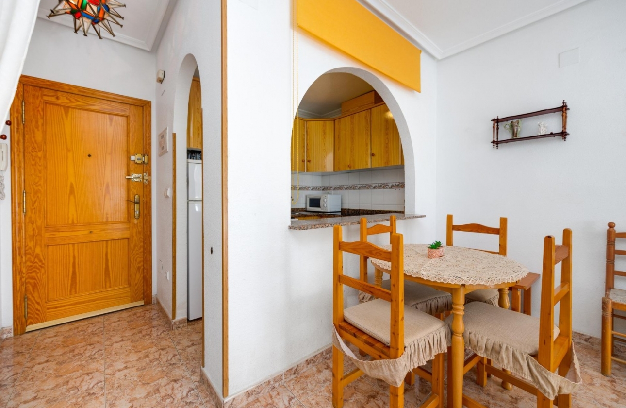Resale - Apartment / flat - Torrevieja - Playa de los Locos