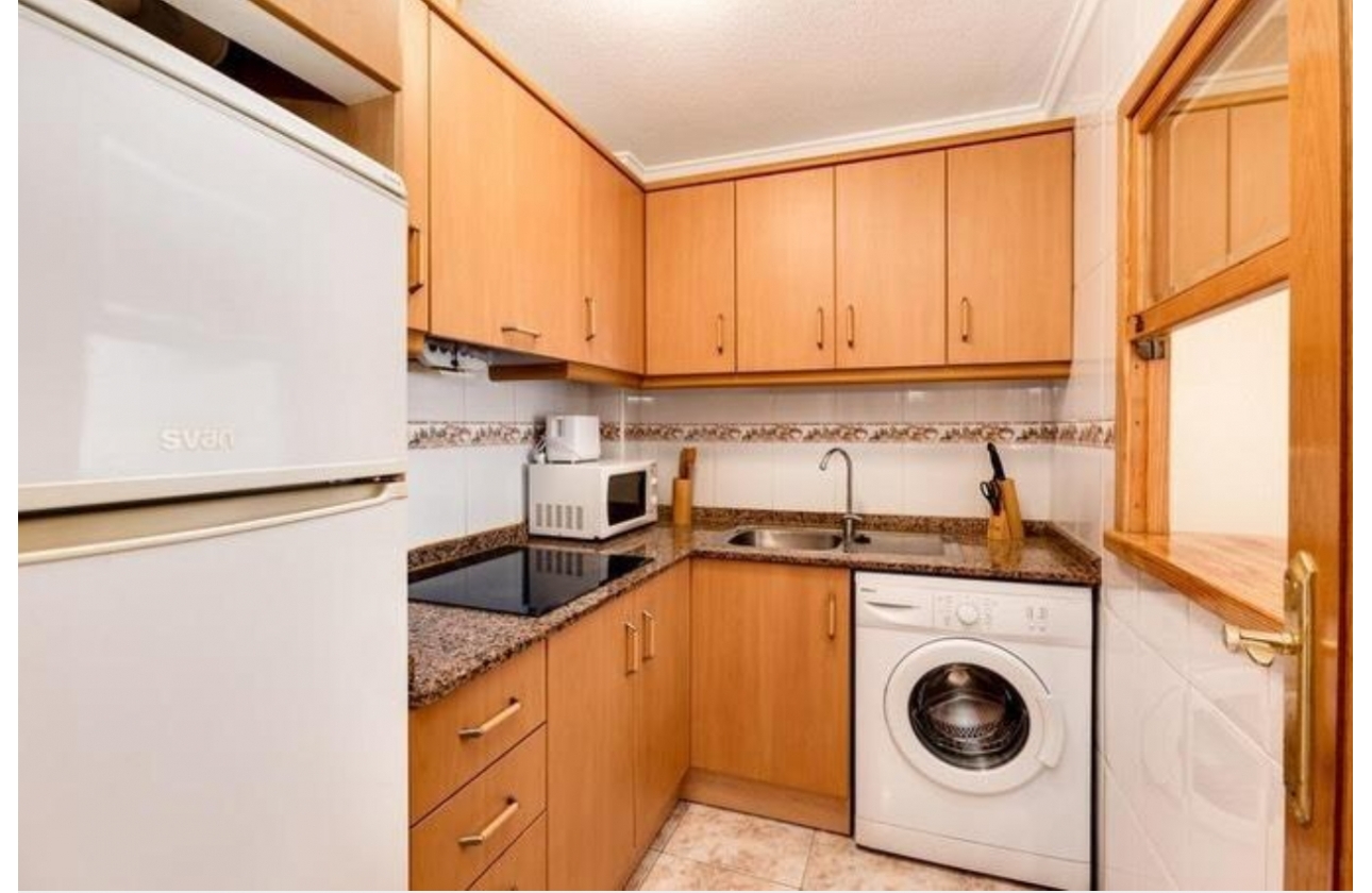 Resale - Apartment / flat - Torrevieja - Playa del Cura