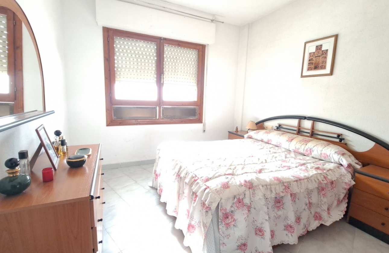 Resale - Apartment / flat - Torrevieja - Playa del Cura