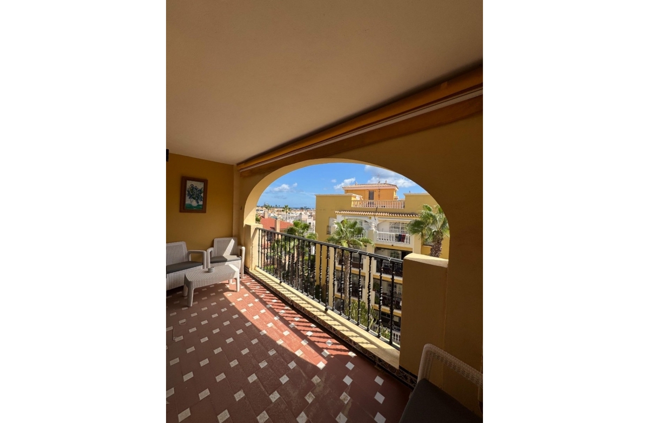 Resale - Apartment / flat - Torrevieja - Torrevieja - Playa de los Locos