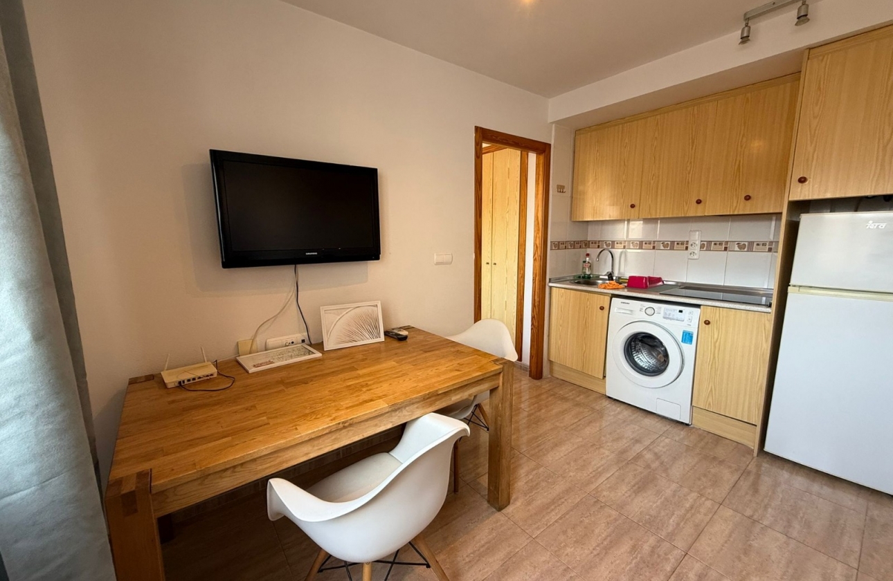 Resale - Apartment / flat - Torrevieja - Torrevieja - Playa del Cura