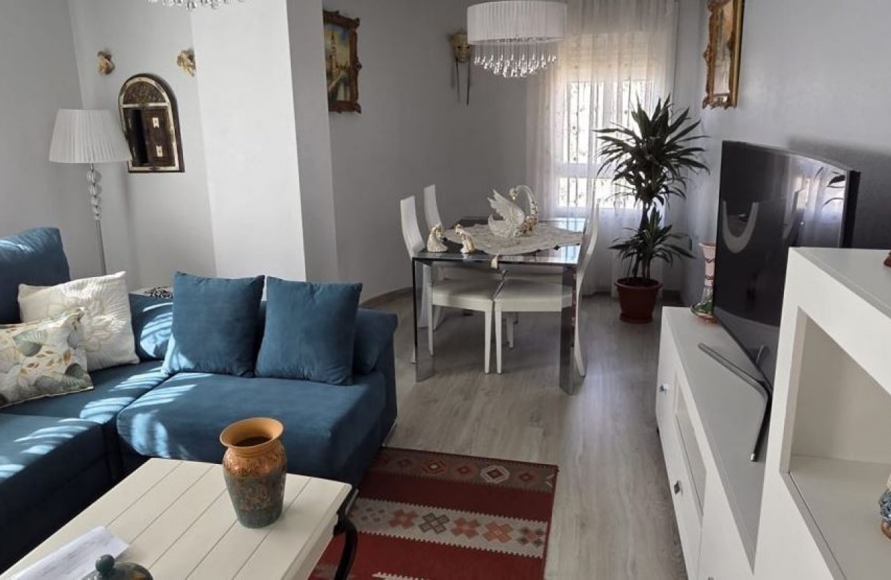 Resale - Apartment / flat - Torrevieja - Torrevieja - Playa del Cura
