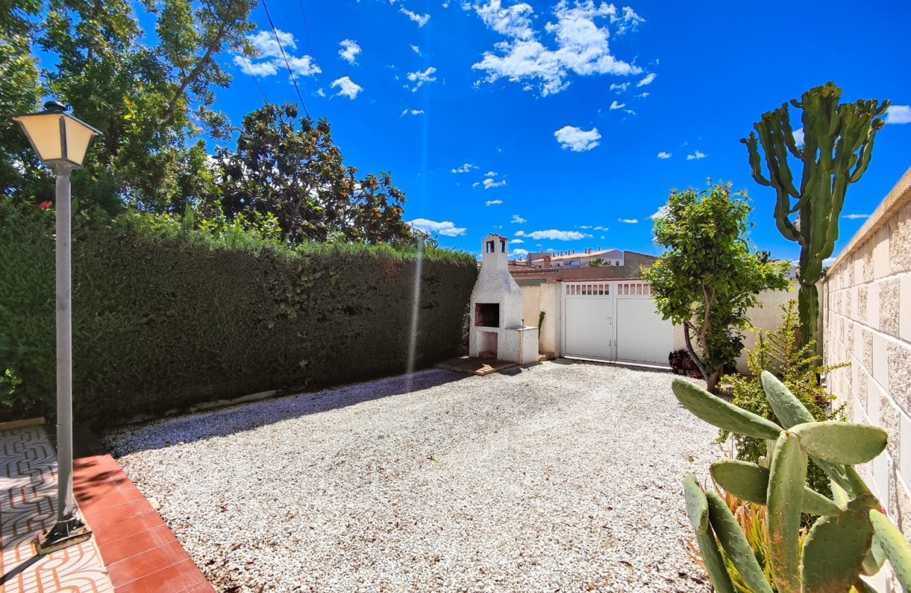 Resale - Bungalow - Orihuela Costa - La Regia