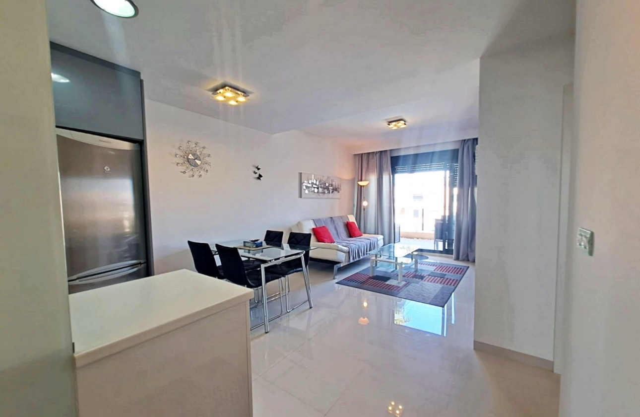 Resale - Bungalow - Pilar de la Horadada - El Mojón