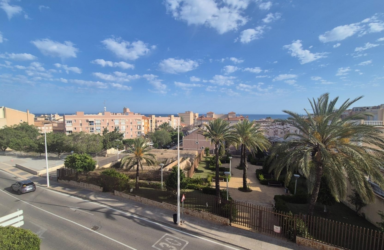 Resale - Bungalow - Santa Pola - Playa del Este