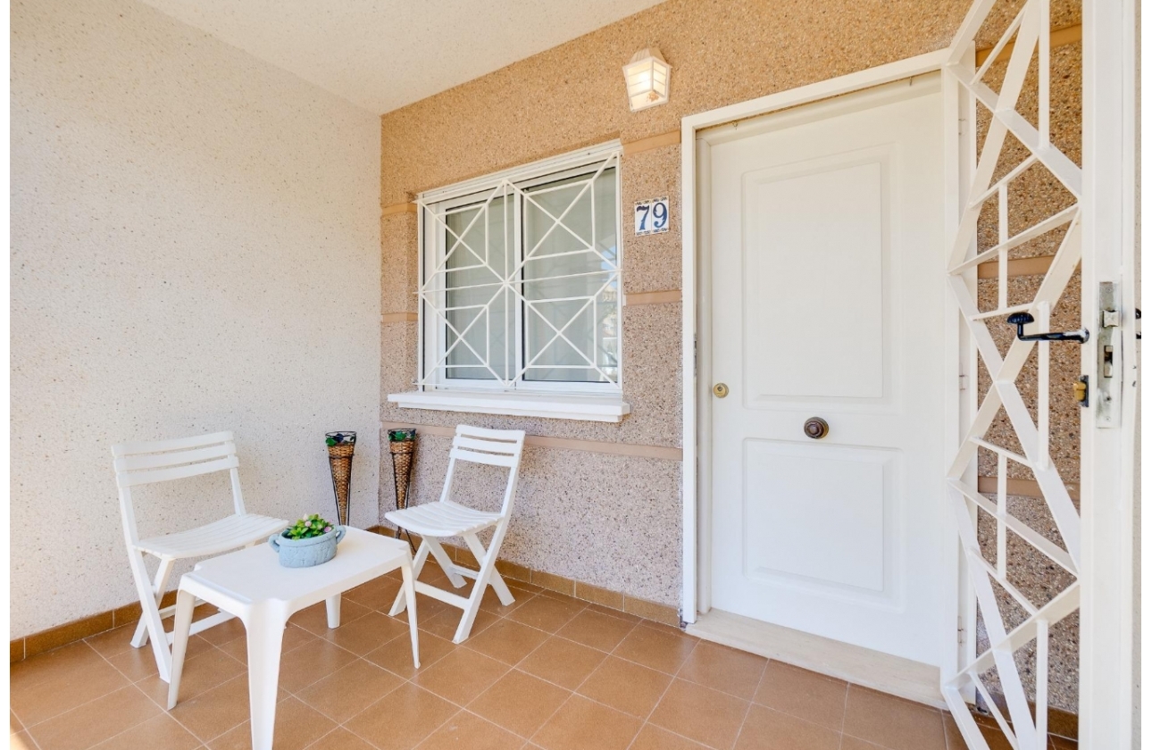 Resale - Bungalow - Torrevieja - Nueva Torrevieja - Aguas Nuevas