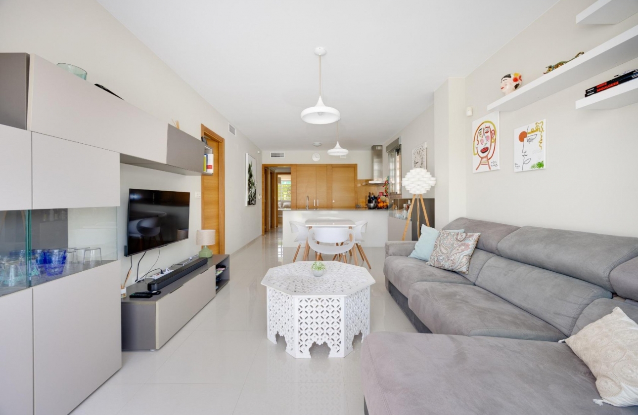 Resale - Bungalow - Torrevieja - Nueva Torrevieja - Aguas Nuevas