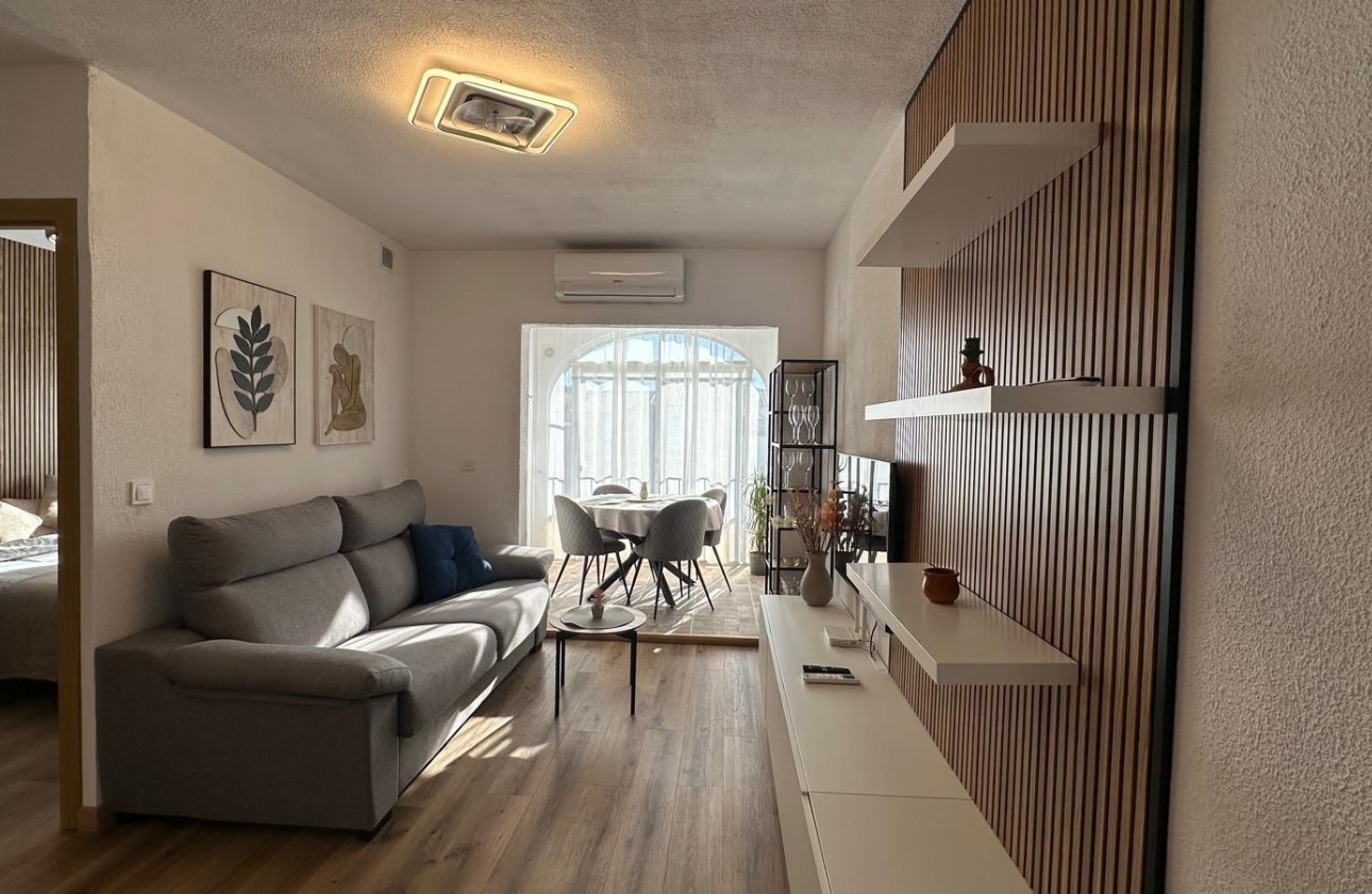 Resale - Bungalow - Torrevieja - Torrevieja - Los Balcones