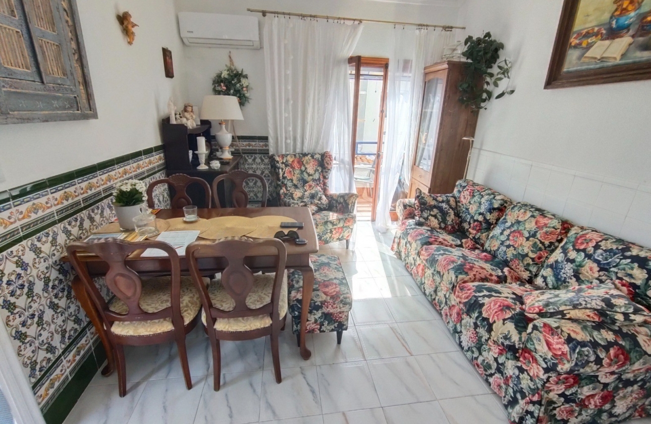 Resale - Bungalow - Torrevieja - Torrevieja - Playa de los Locos