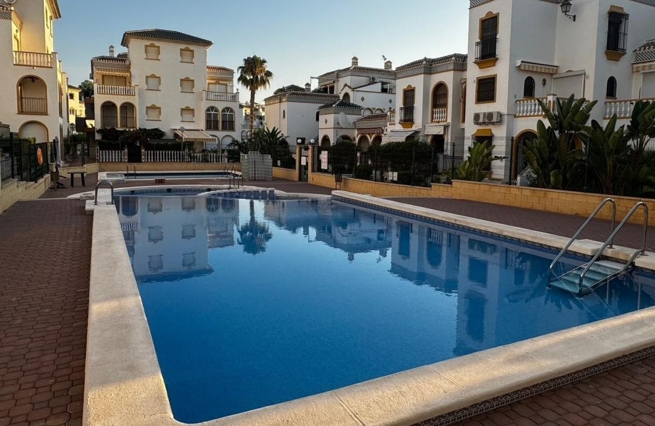 Resale - Duplex - La Mata
