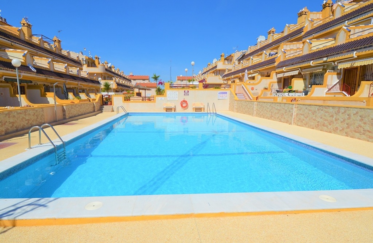 Resale - town house - Orihuela Costa - Playa Flamenca