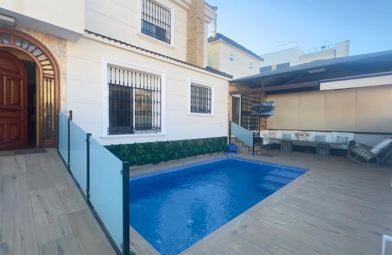 Resale - Townhouse - Orihuela Costa - La Zenia