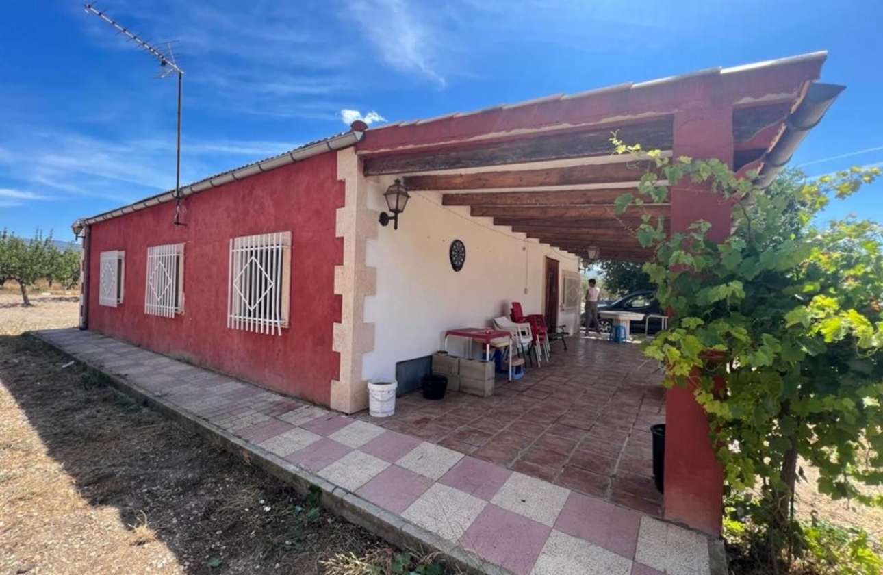 Resale - Villa - Castalla