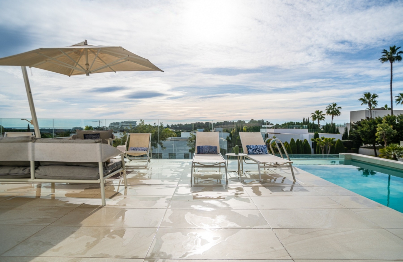 Resale - Villa - Las Colinas Golf