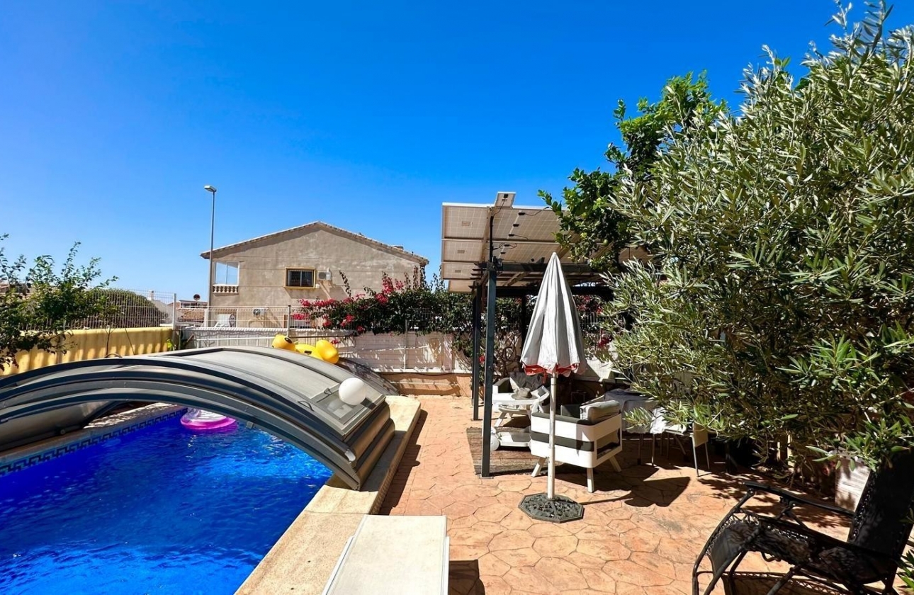 Resale - Villa - Orihuela Costa - La Regia