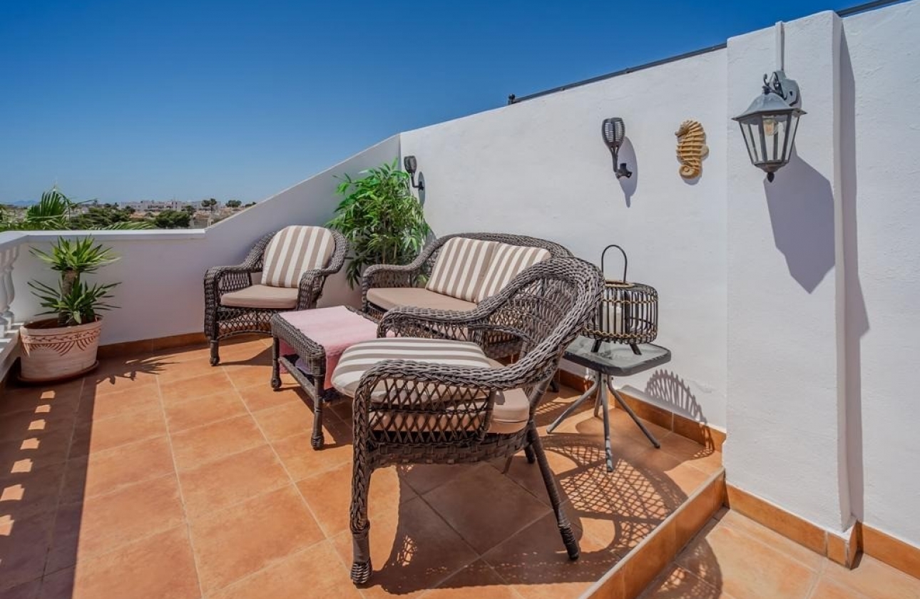 Resale - Villa - Orihuela Costa - Los Dolses